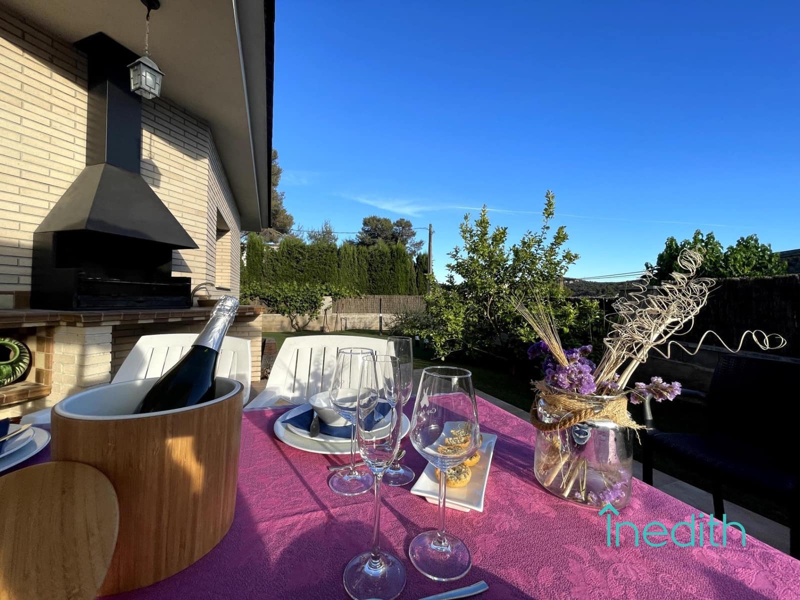 4 Zimmer Villa zu verkaufen in Canyelles mit Pool Garage - 670.000 € (Ref: 9513523)