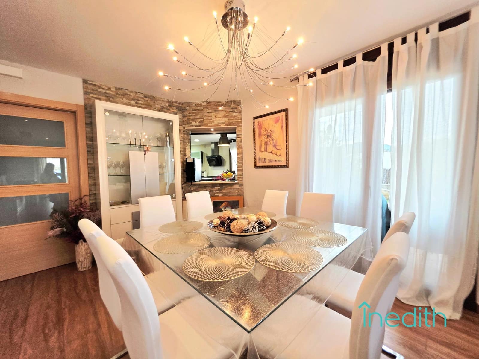 4 Zimmer Villa zu verkaufen in Canyelles mit Pool Garage - 670.000 € (Ref: 9513523)