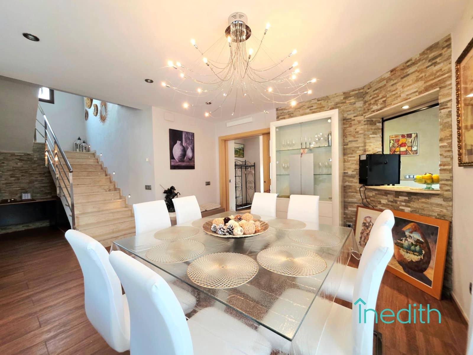 4 Zimmer Villa zu verkaufen in Canyelles mit Pool Garage - 670.000 € (Ref: 9513523)