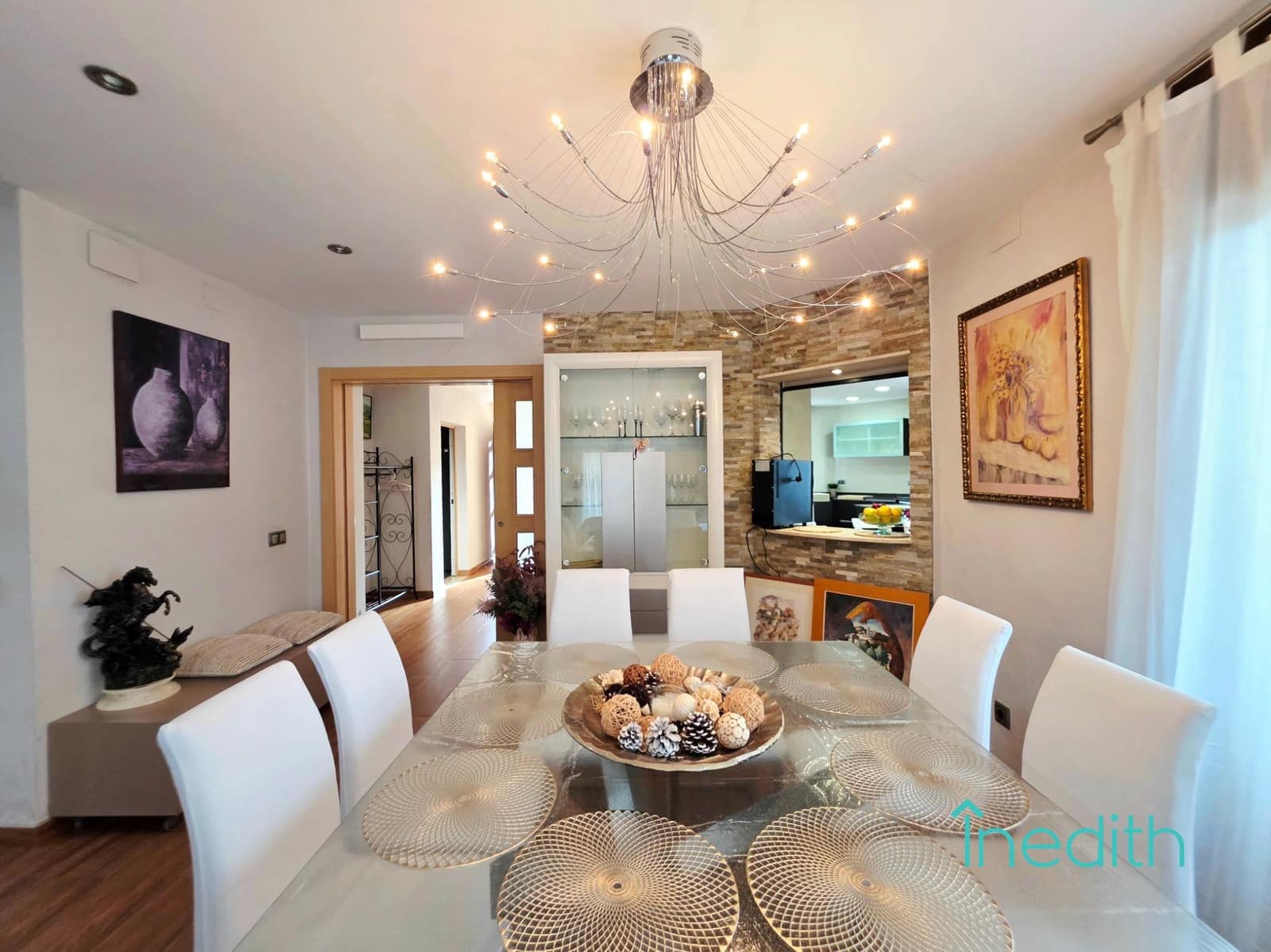 4 Zimmer Villa zu verkaufen in Canyelles mit Pool Garage - 670.000 € (Ref: 9513523)