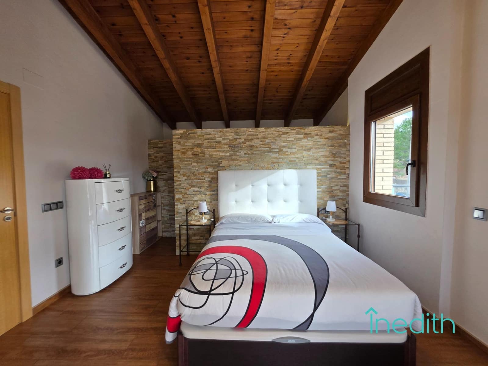 4 Zimmer Villa zu verkaufen in Canyelles mit Pool Garage - 670.000 € (Ref: 9513523)