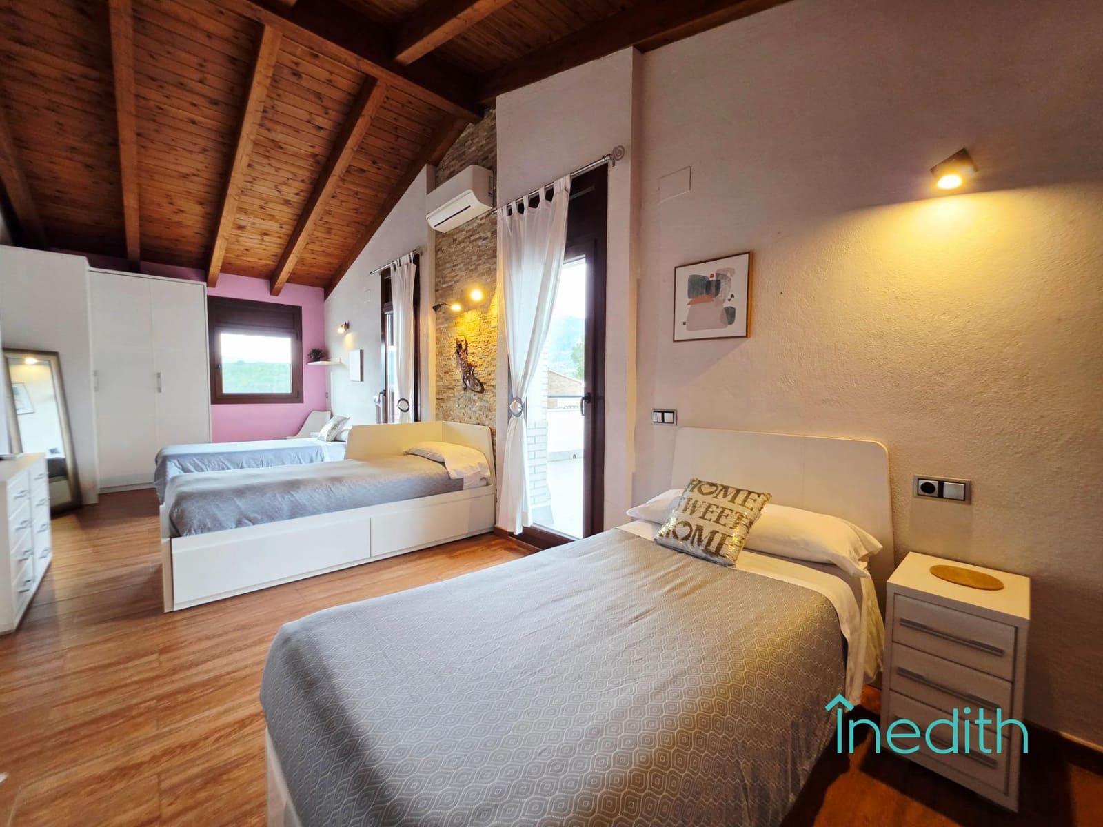 4 Zimmer Villa zu verkaufen in Canyelles mit Pool Garage - 670.000 € (Ref: 9513523)