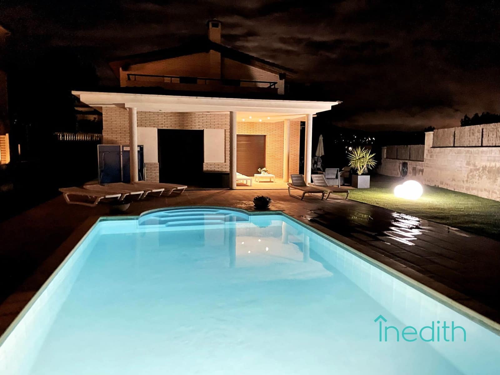 4 Zimmer Villa zu verkaufen in Canyelles mit Pool Garage - 670.000 € (Ref: 9513523)