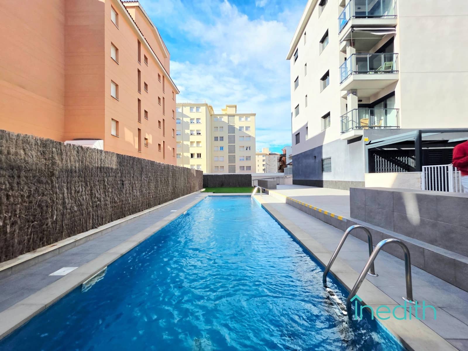 3 bedroom Flat for sale in Segur de Calafell with pool garage - € 440,000 (Ref: 9571346)