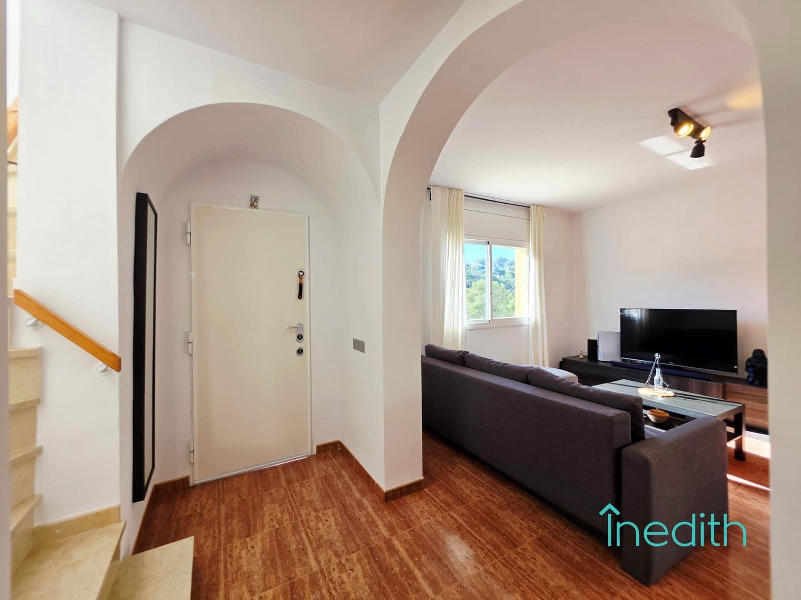 4 sypialnia Willa na sprzedaż w Canyelles z basenem garażem - 370 000 € (Ref: 9571347)