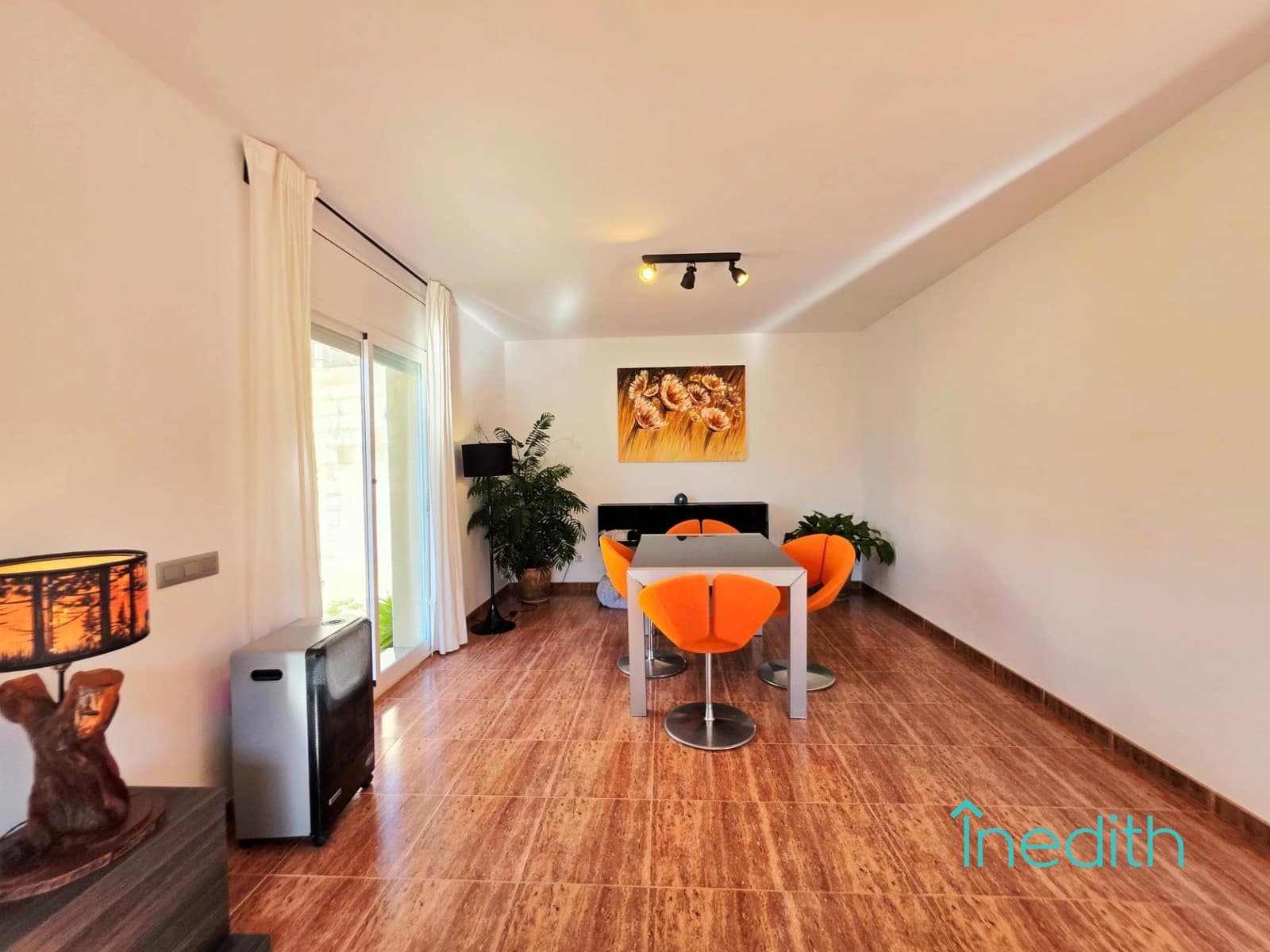 4 sypialnia Willa na sprzedaż w Canyelles z basenem garażem - 370 000 € (Ref: 9571347)