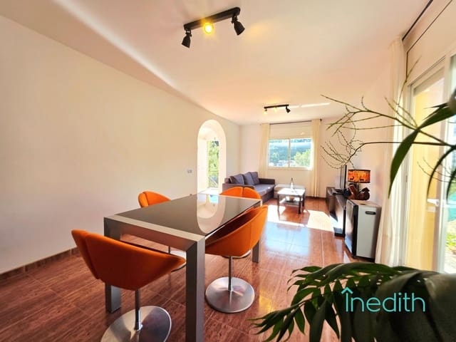 4 sypialnia Willa na sprzedaż w Canyelles z basenem garażem - 370 000 € (Ref: 9571347)