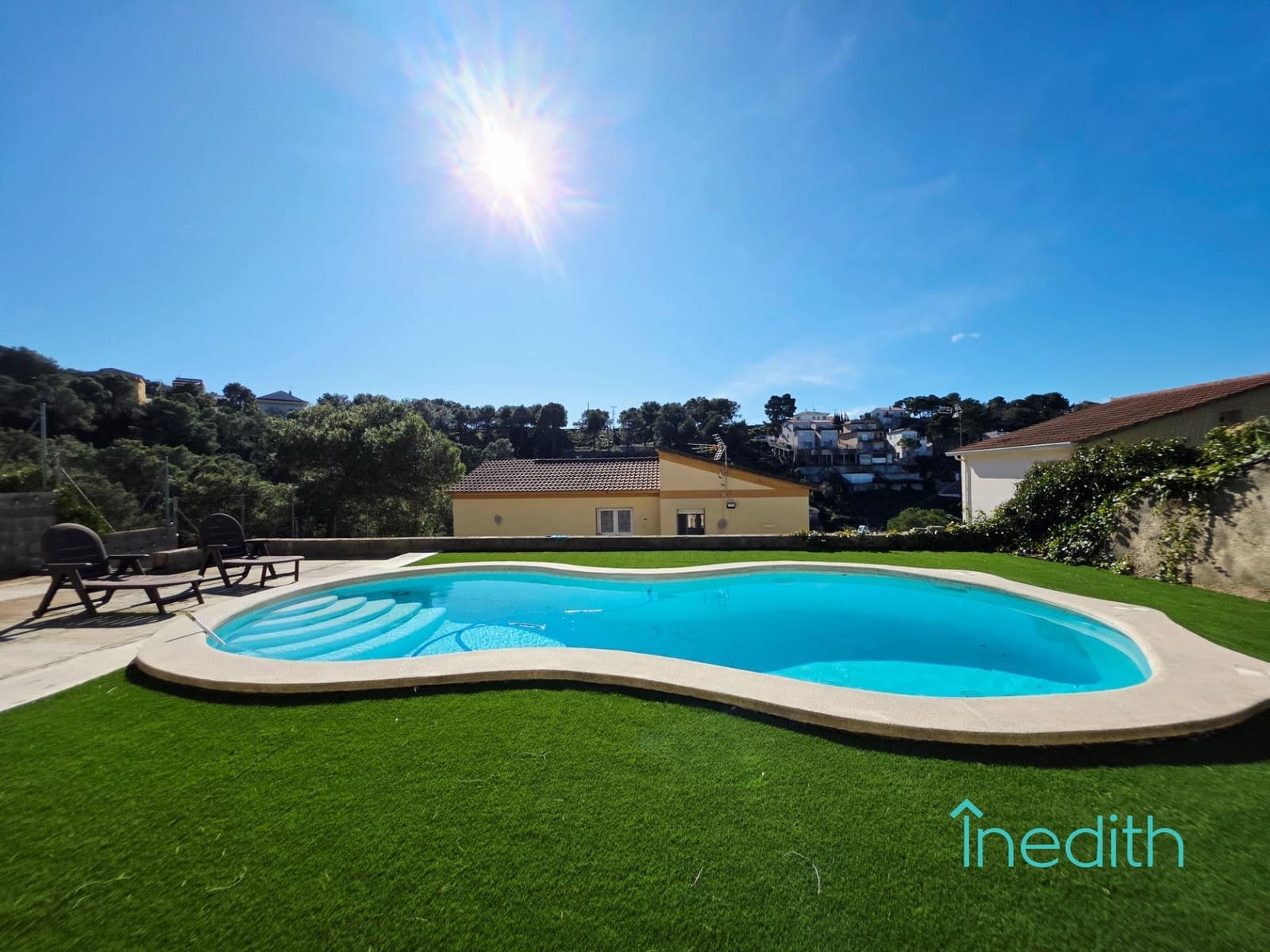 4 sypialnia Willa na sprzedaż w Canyelles z basenem garażem - 370 000 € (Ref: 9571347)