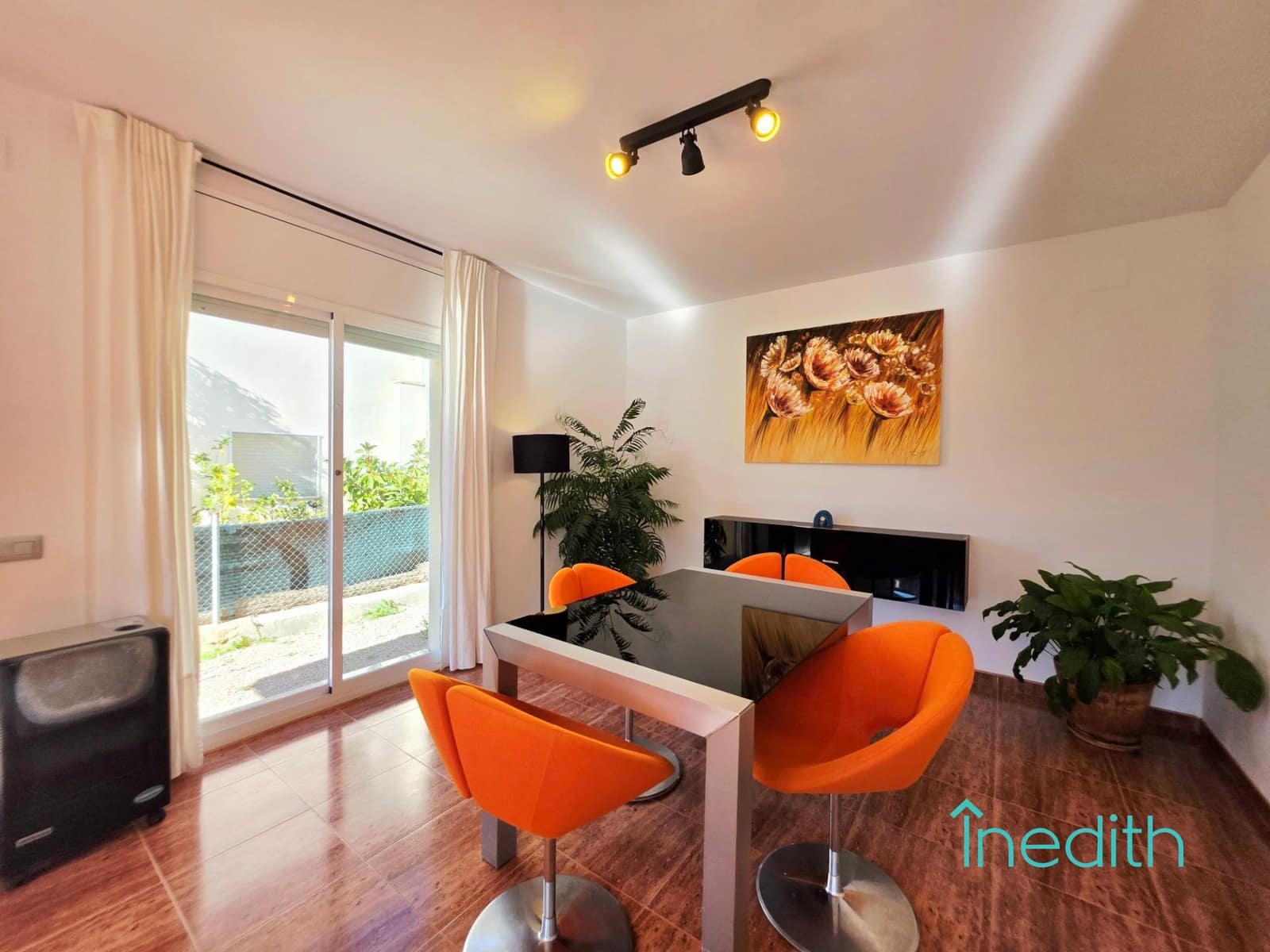 4 sypialnia Willa na sprzedaż w Canyelles z basenem garażem - 370 000 € (Ref: 9571347)