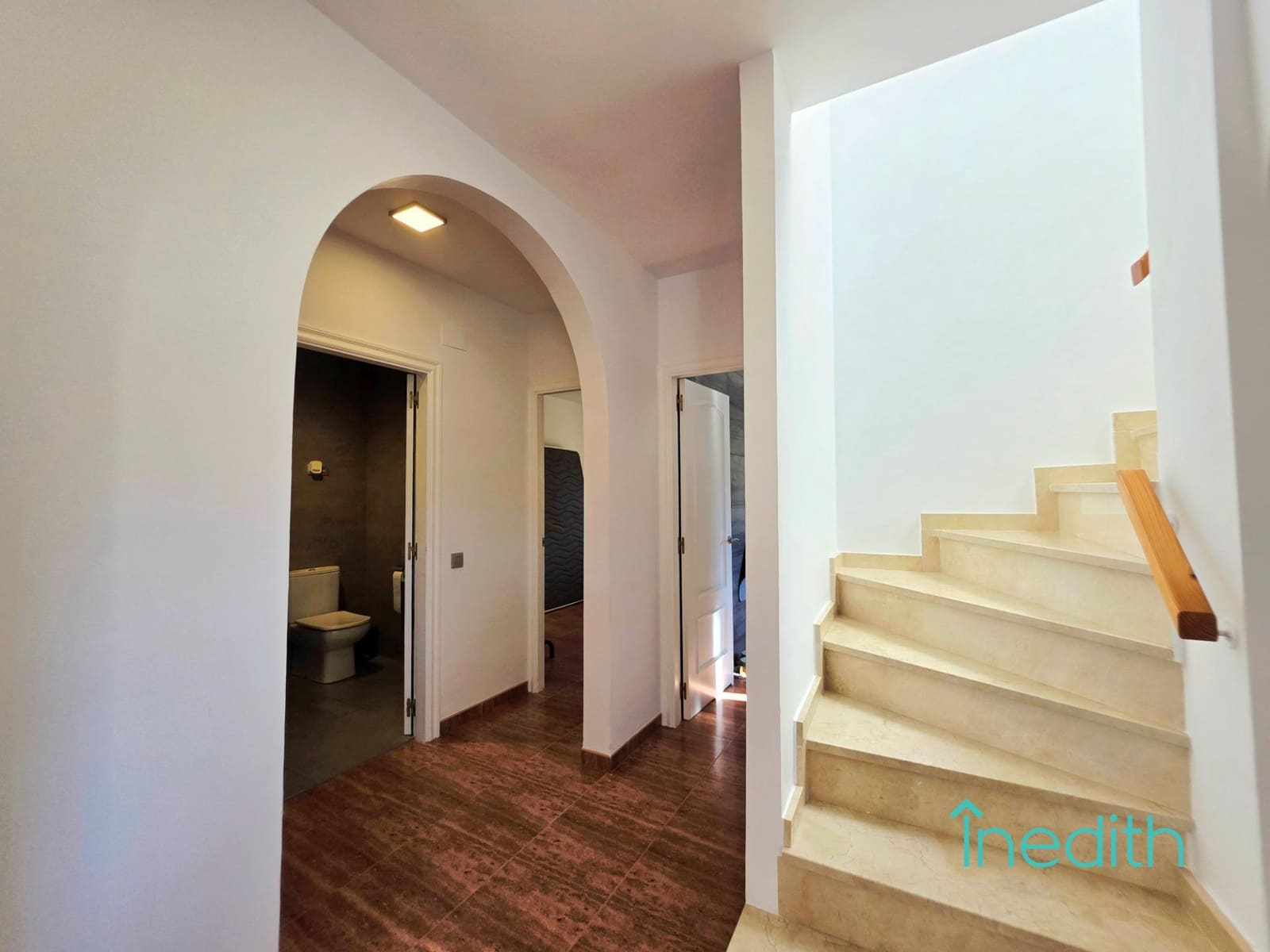 4 sypialnia Willa na sprzedaż w Canyelles z basenem garażem - 370 000 € (Ref: 9571347)