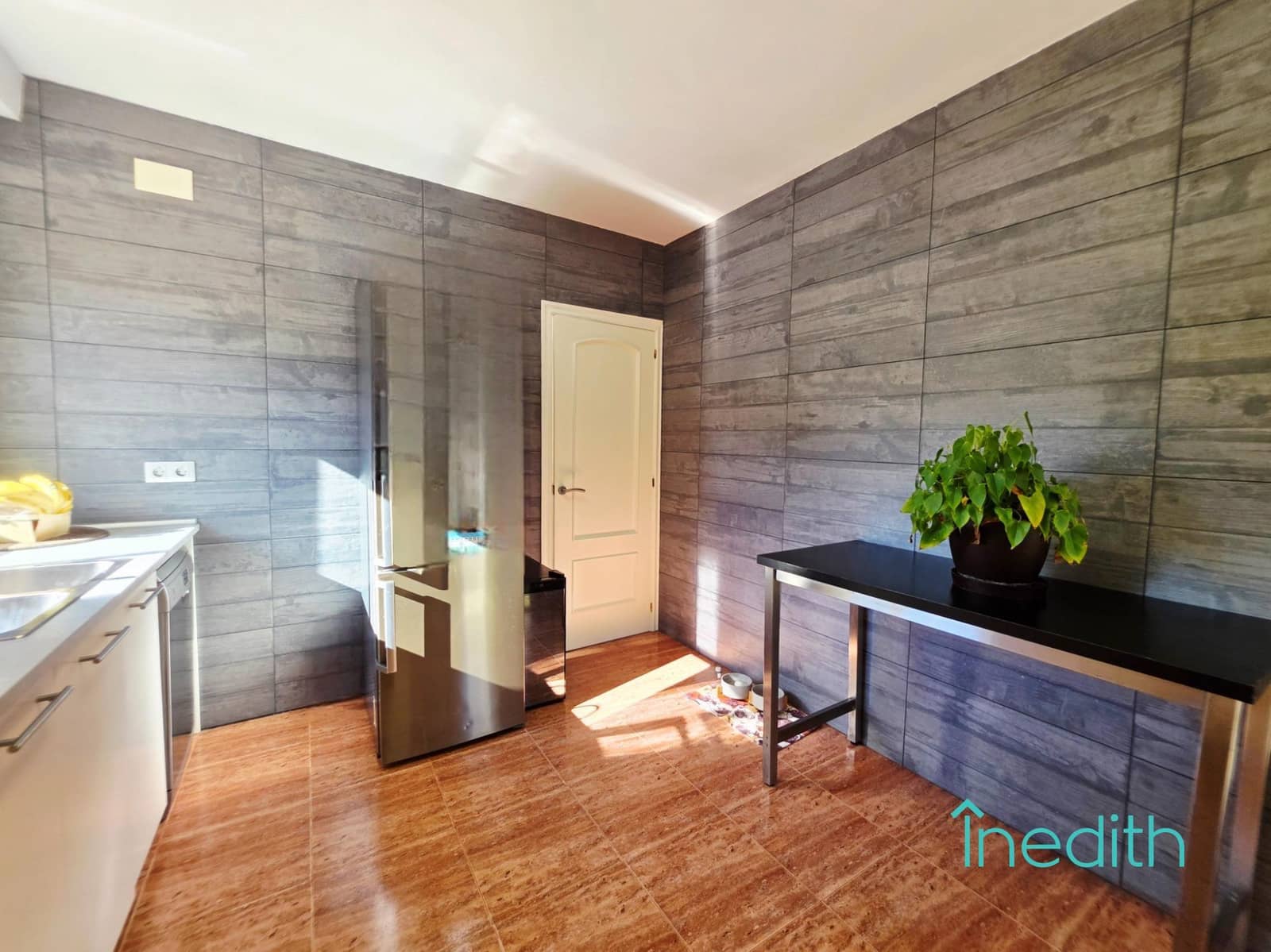 4 sypialnia Willa na sprzedaż w Canyelles z basenem garażem - 370 000 € (Ref: 9571347)