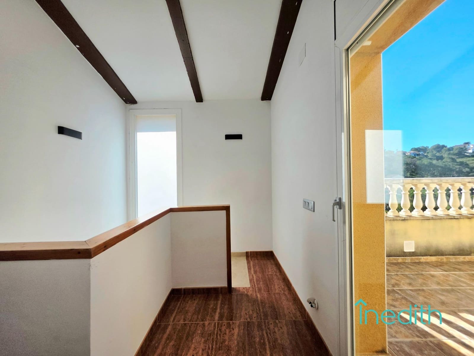 4 sypialnia Willa na sprzedaż w Canyelles z basenem garażem - 370 000 € (Ref: 9571347)