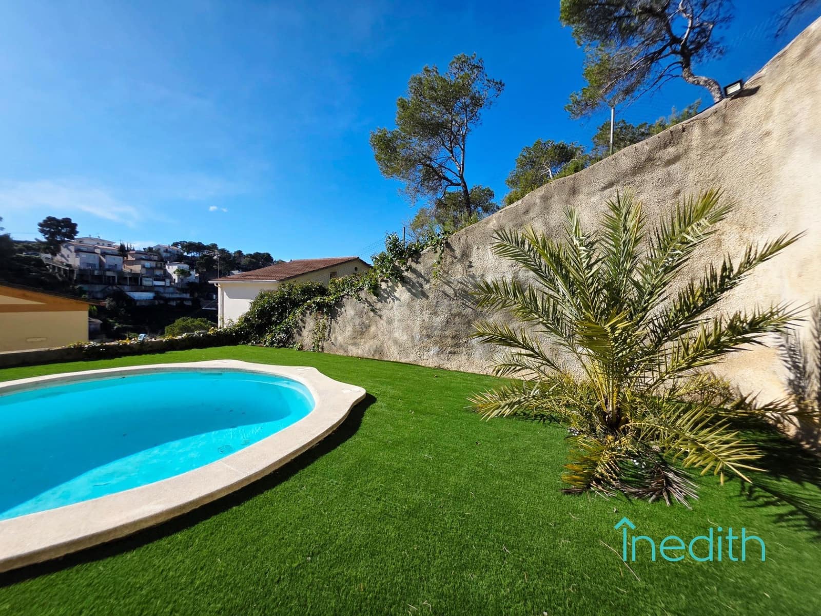 4 sypialnia Willa na sprzedaż w Canyelles z basenem garażem - 370 000 € (Ref: 9571347)