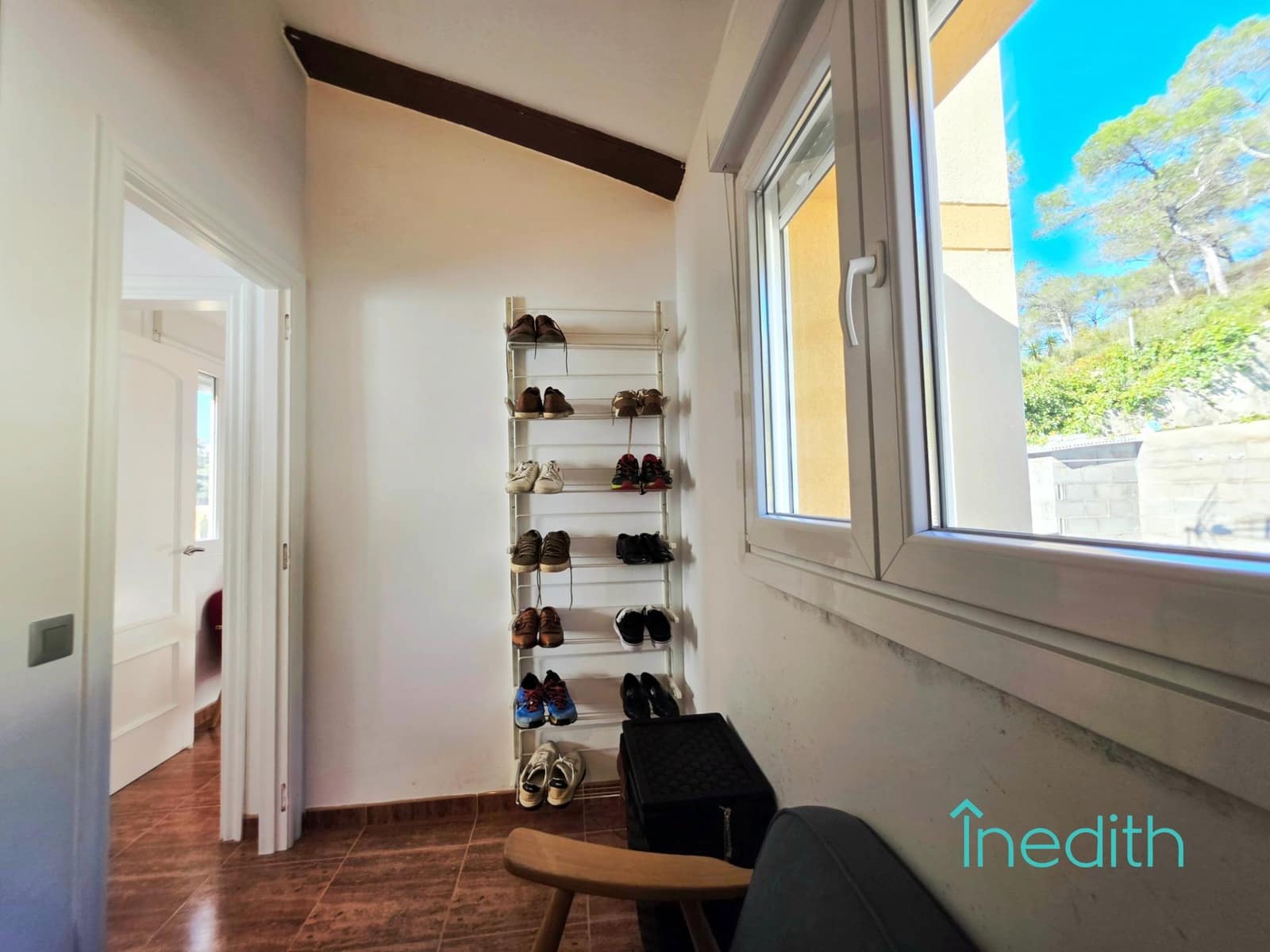 4 sypialnia Willa na sprzedaż w Canyelles z basenem garażem - 370 000 € (Ref: 9571347)