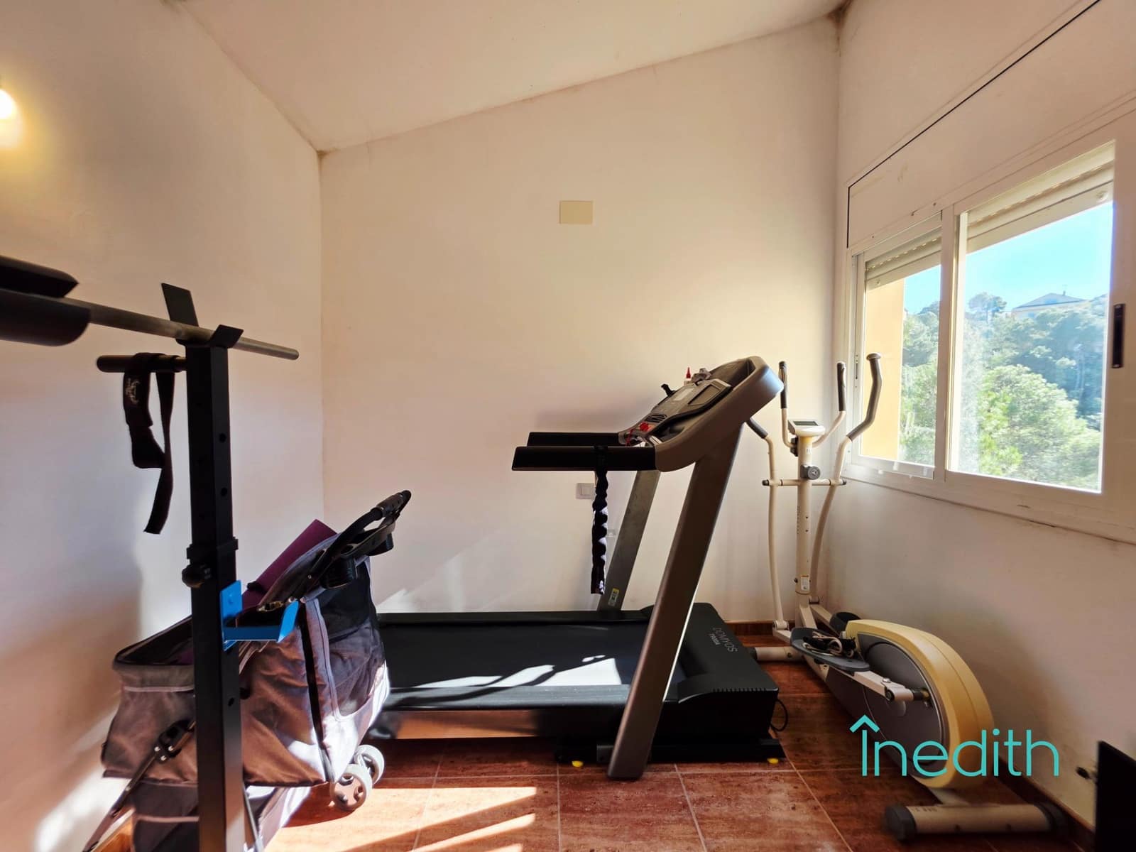 4 sypialnia Willa na sprzedaż w Canyelles z basenem garażem - 370 000 € (Ref: 9571347)