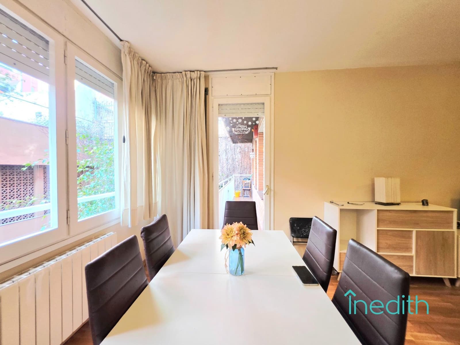 Piso de 4 habitaciones en Barcelona ciudad en venta con garaje - 565.000 € (Ref: 9591472)