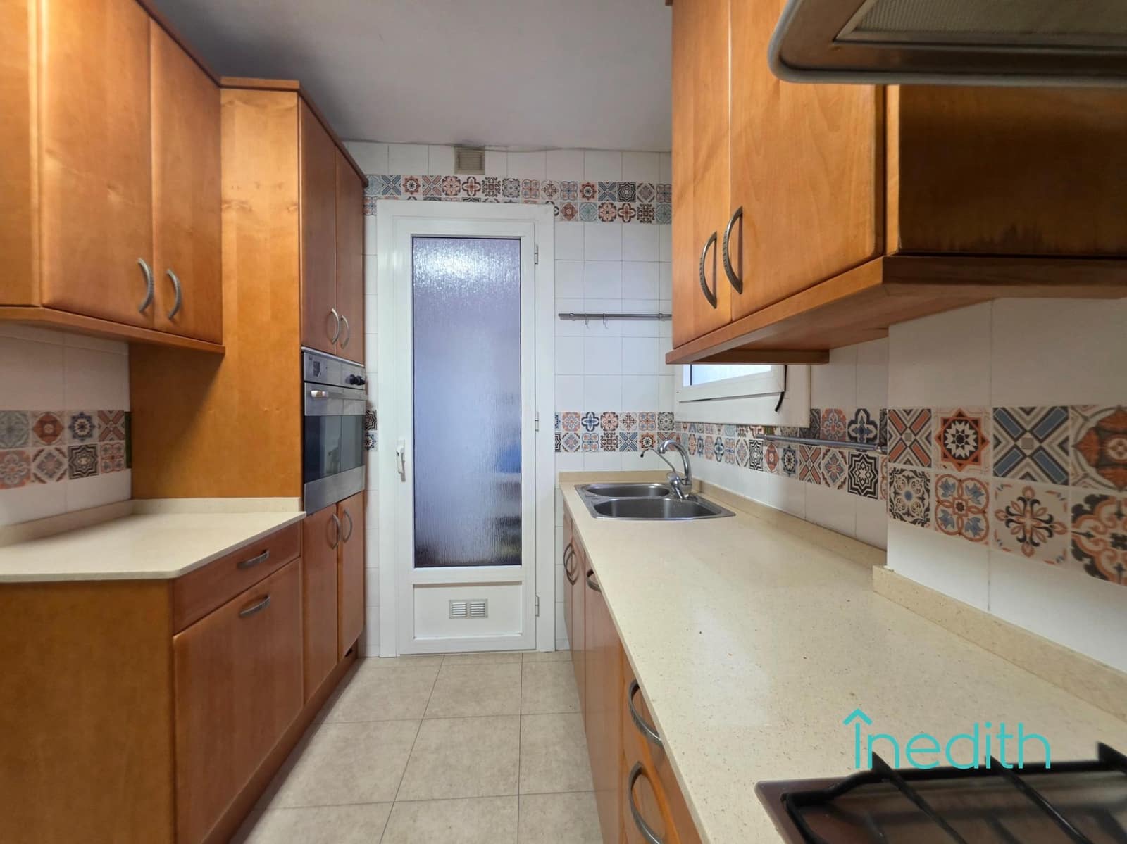 Piso de 4 habitaciones en Barcelona ciudad en venta con garaje - 565.000 € (Ref: 9591472)