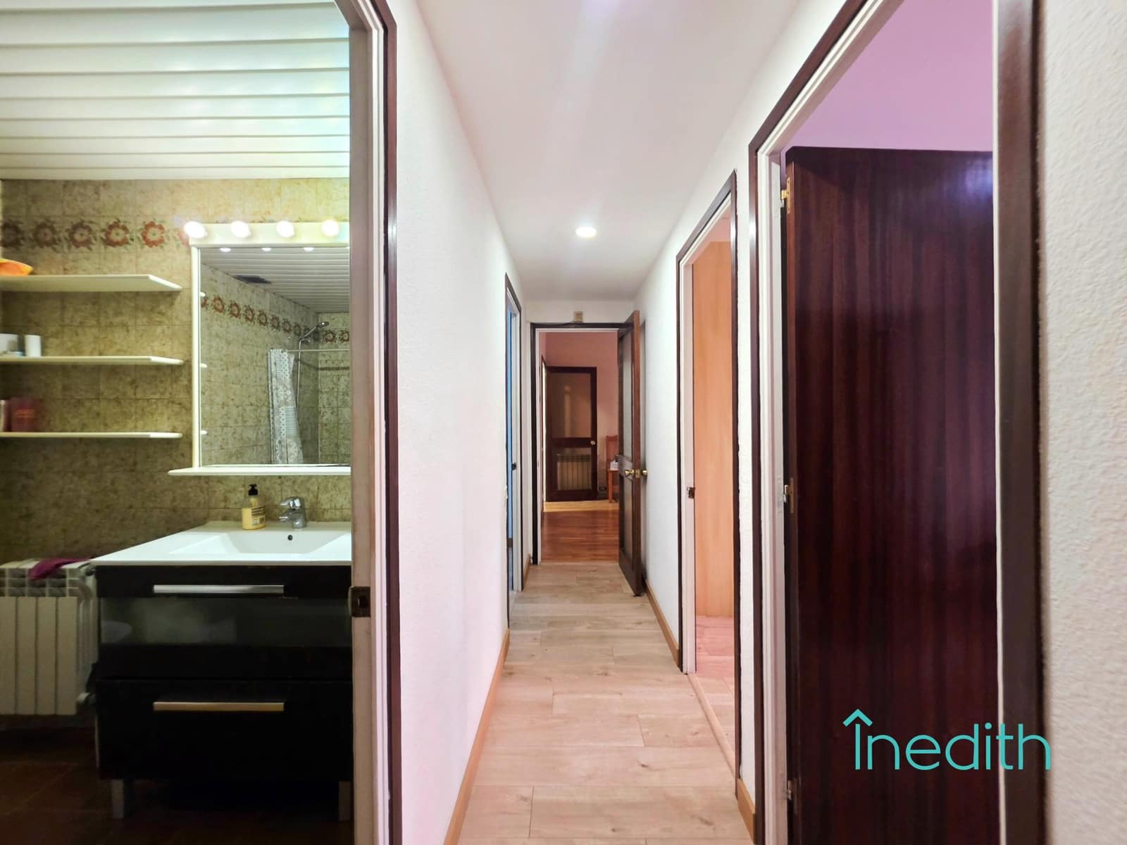 Piso de 4 habitaciones en Barcelona ciudad en venta con garaje - 565.000 € (Ref: 9591472)