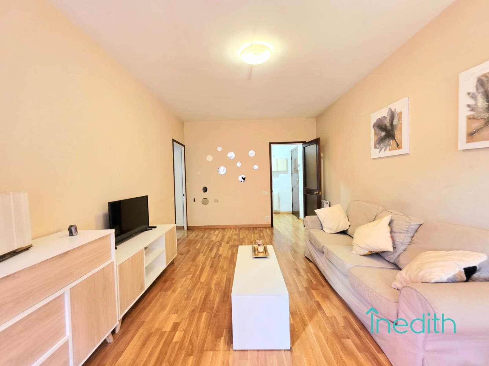 4 bedroom Flat for sale in Barcelona city with garage - € 549,000 (Ref: 9591472)