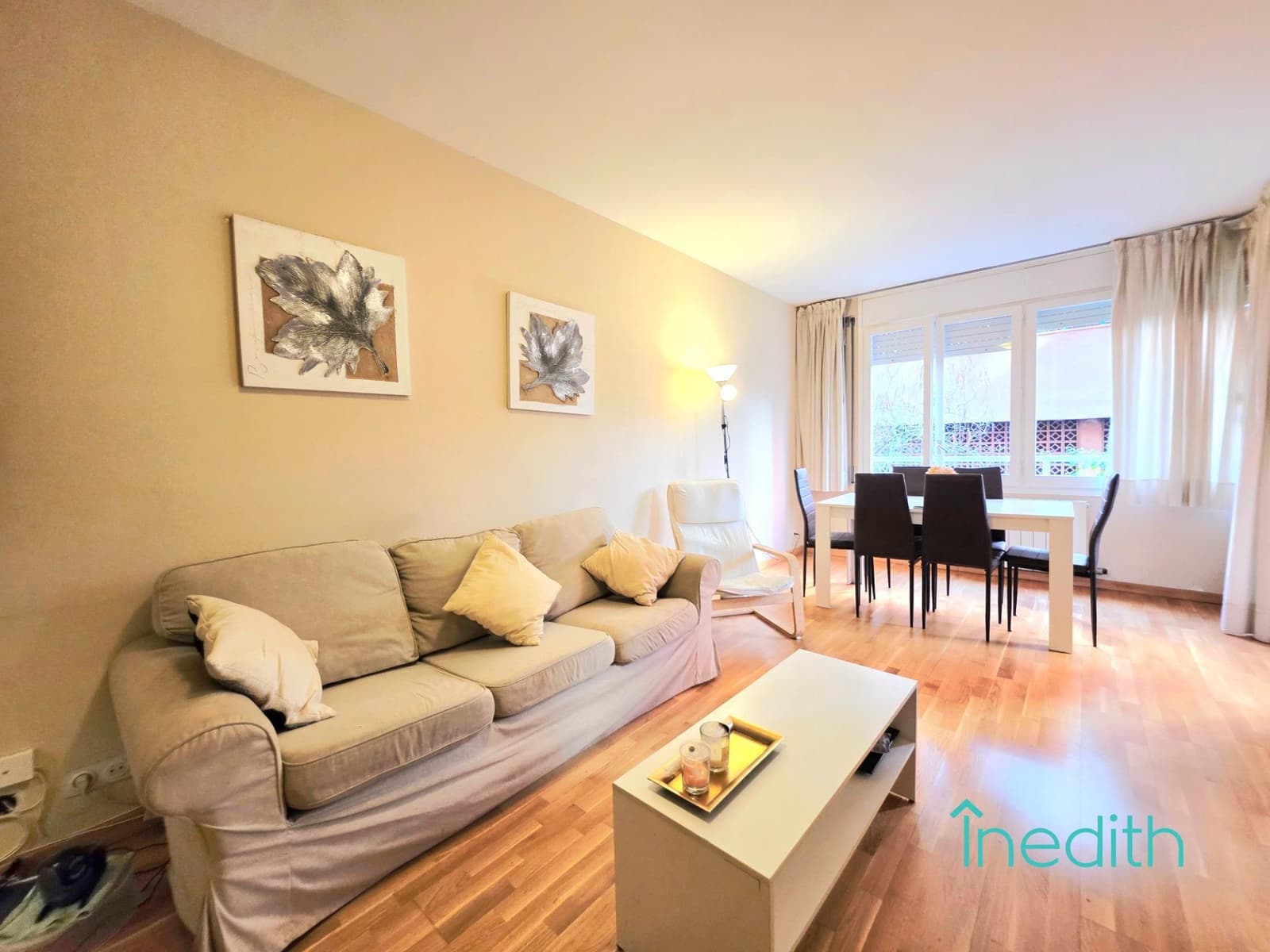 4 bedroom Flat for sale in Barcelona city with garage - € 549,000 (Ref: 9591472)