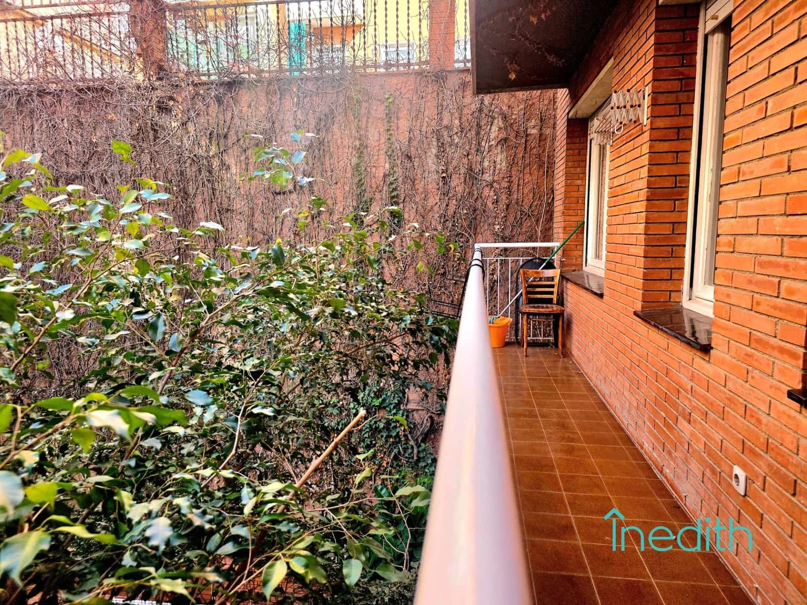 4 bedroom Flat for sale in Barcelona city with garage - € 549,000 (Ref: 9591472)