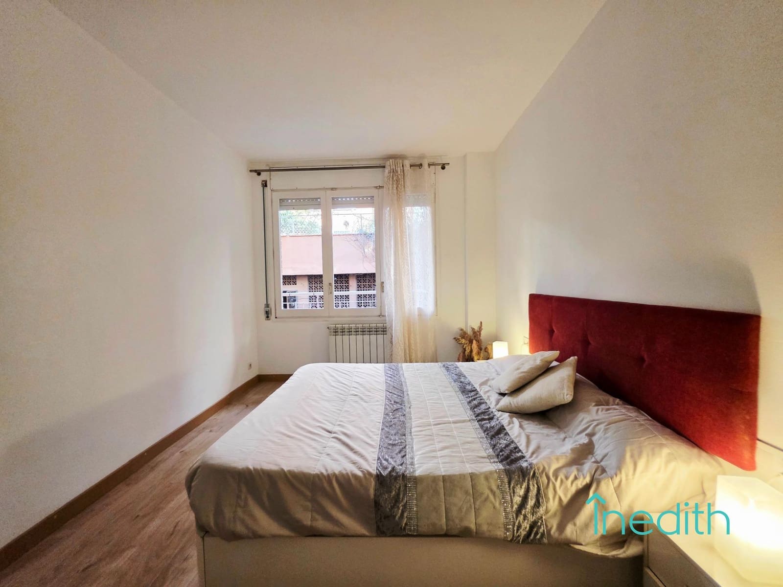 4 bedroom Flat for sale in Barcelona city with garage - € 549,000 (Ref: 9591472)