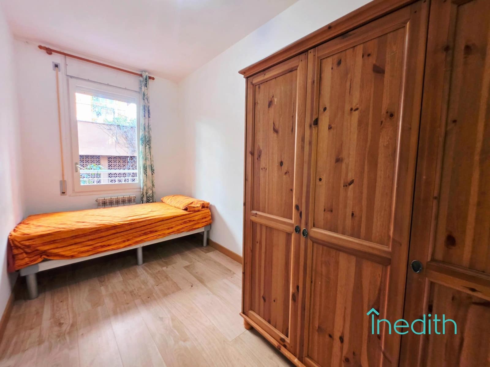 4 bedroom Flat for sale in Barcelona city with garage - € 549,000 (Ref: 9591472)