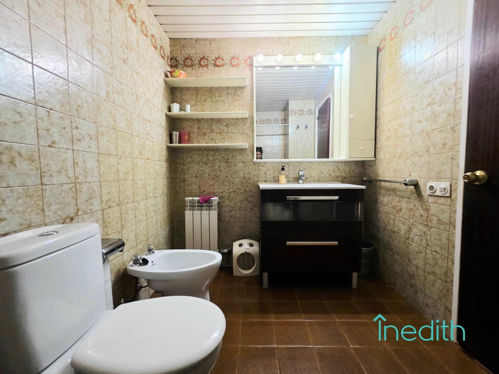 4 bedroom Flat for sale in Barcelona city with garage - € 549,000 (Ref: 9591472)