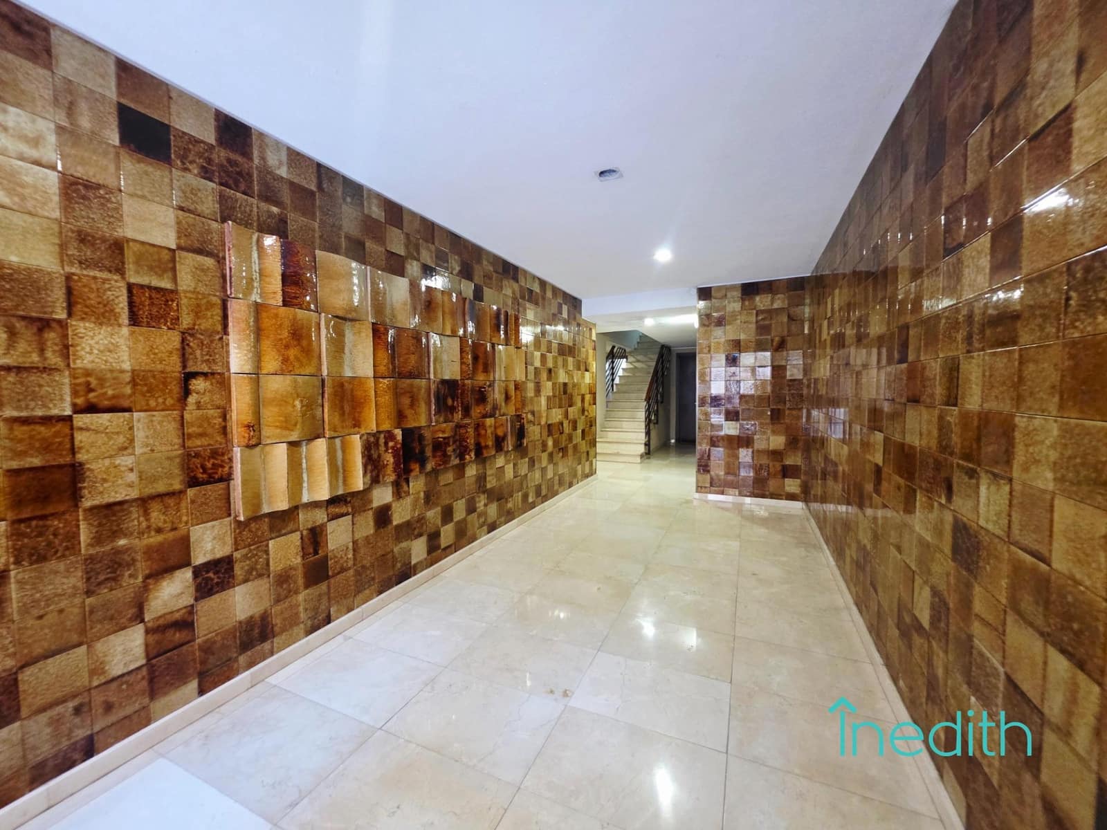 4 bedroom Flat for sale in Barcelona city with garage - € 549,000 (Ref: 9591472)