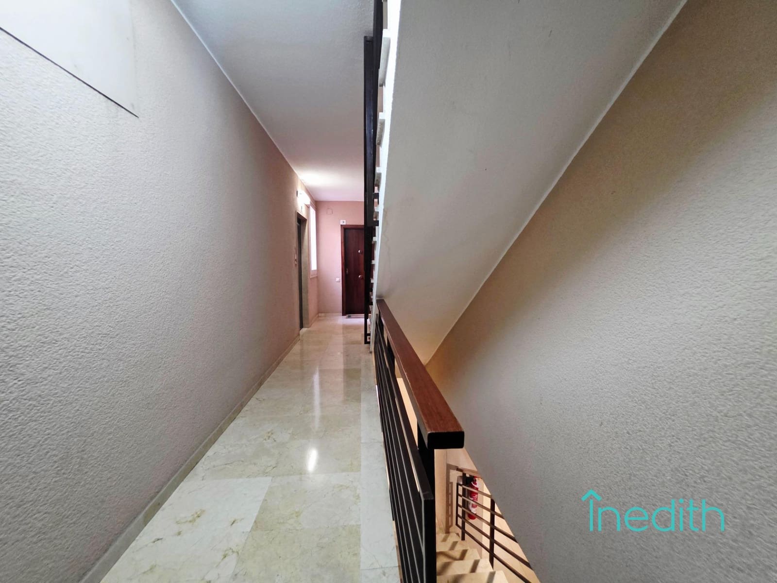 4 bedroom Flat for sale in Barcelona city with garage - € 549,000 (Ref: 9591472)