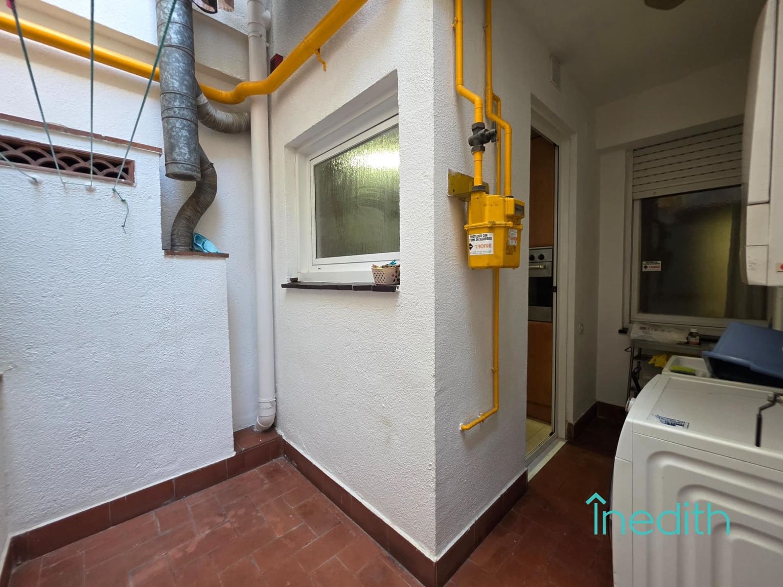 4 bedroom Flat for sale in Barcelona city with garage - € 549,000 (Ref: 9591472)