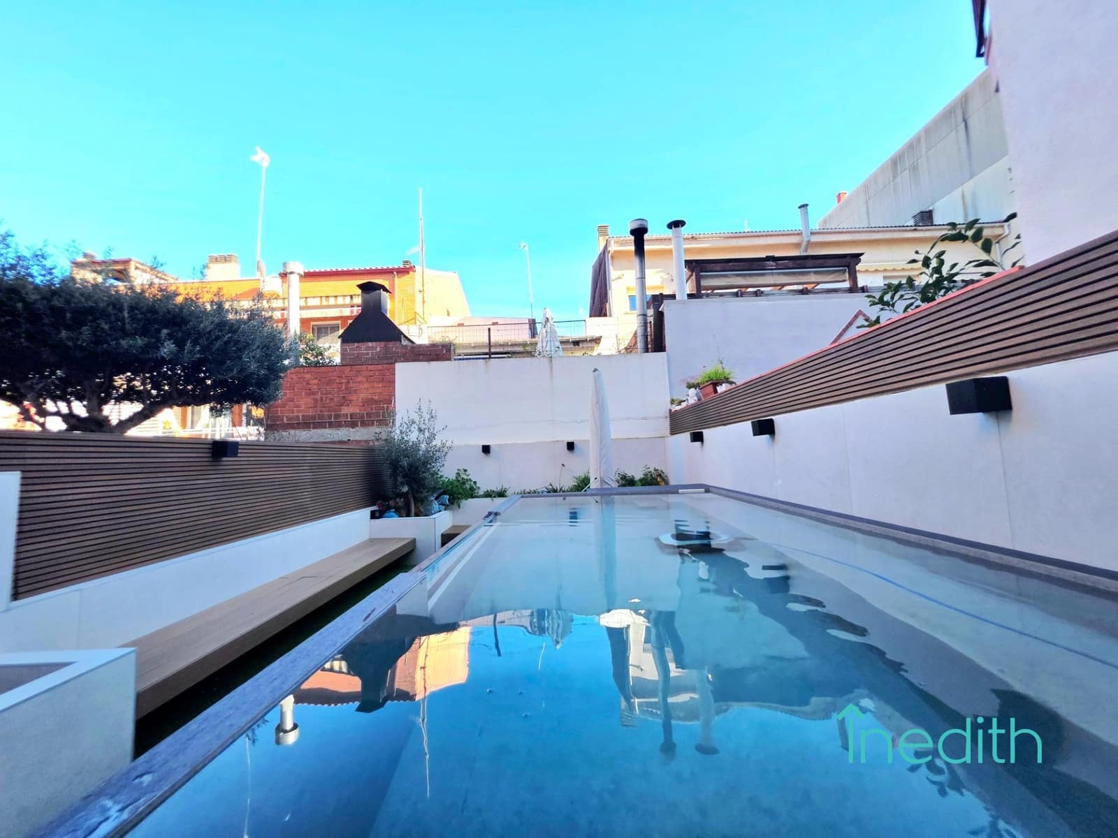 Adosado de 4 habitaciones en Castelldefels en venta con piscina garaje - 750.000 € (Ref: 9591473)