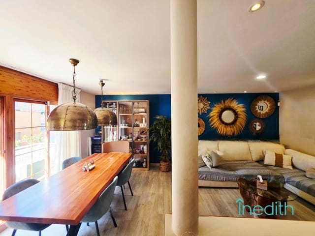 Adosado de 4 habitaciones en Castelldefels en venta con piscina garaje - 750.000 € (Ref: 9591473)