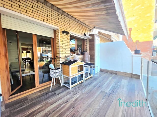 Adosado de 4 habitaciones en Castelldefels en venta con piscina garaje - 750.000 € (Ref: 9591473)