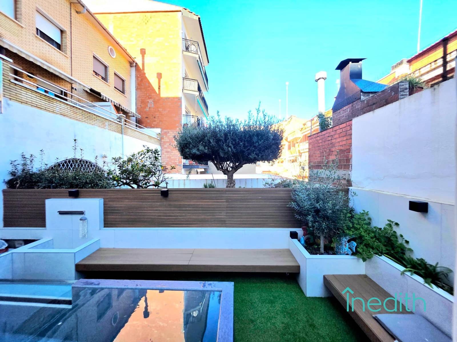 Adosado de 4 habitaciones en Castelldefels en venta con piscina garaje - 750.000 € (Ref: 9591473)