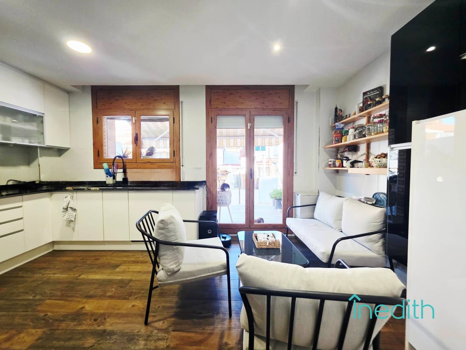 Adosado de 4 habitaciones en Castelldefels en venta con piscina garaje - 750.000 € (Ref: 9591473)