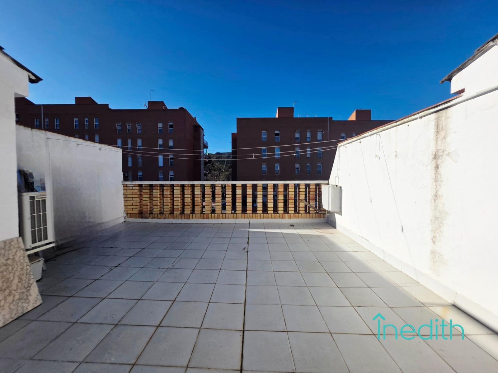 Adosado de 4 habitaciones en Castelldefels en venta con piscina garaje - 750.000 € (Ref: 9591473)