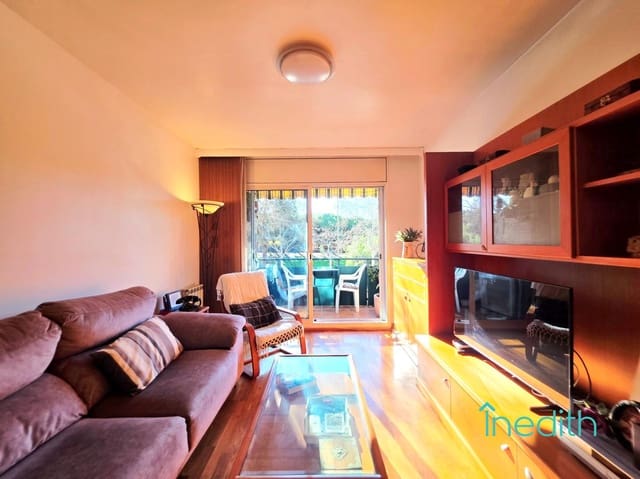 4 makuuhuone Asunto myytävänä paikassa Castelldefels mukana 
autotalli - 530 000 € (Ref: 9596339)