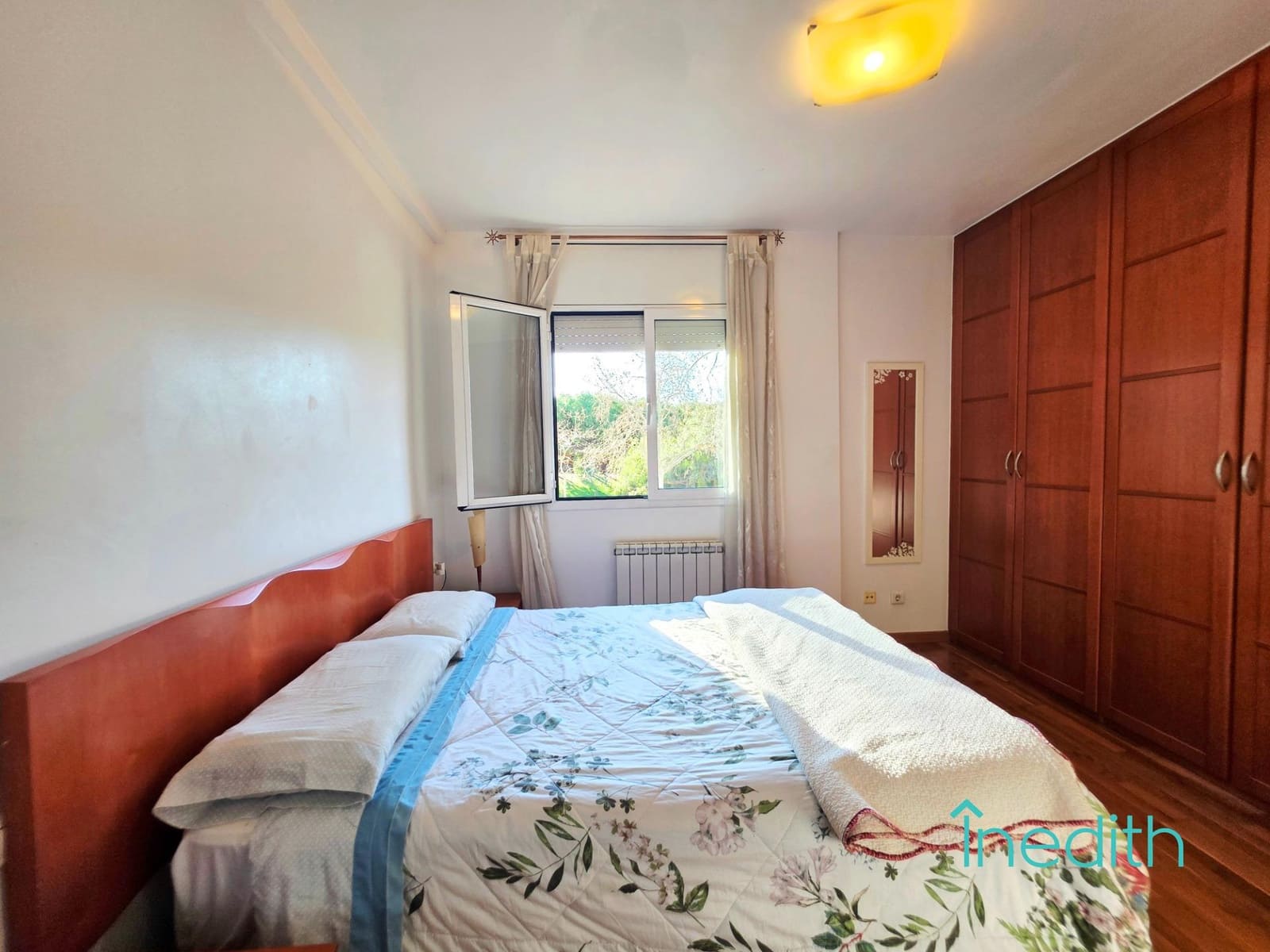 4 makuuhuone Asunto myytävänä paikassa Castelldefels mukana 
autotalli - 530 000 € (Ref: 9596339)