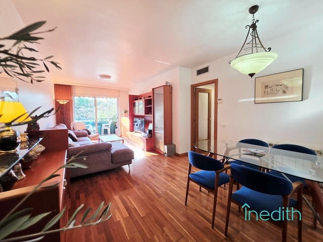 4 makuuhuone Asunto myytävänä paikassa Castelldefels mukana 
autotalli - 530 000 € (Ref: 9596339)