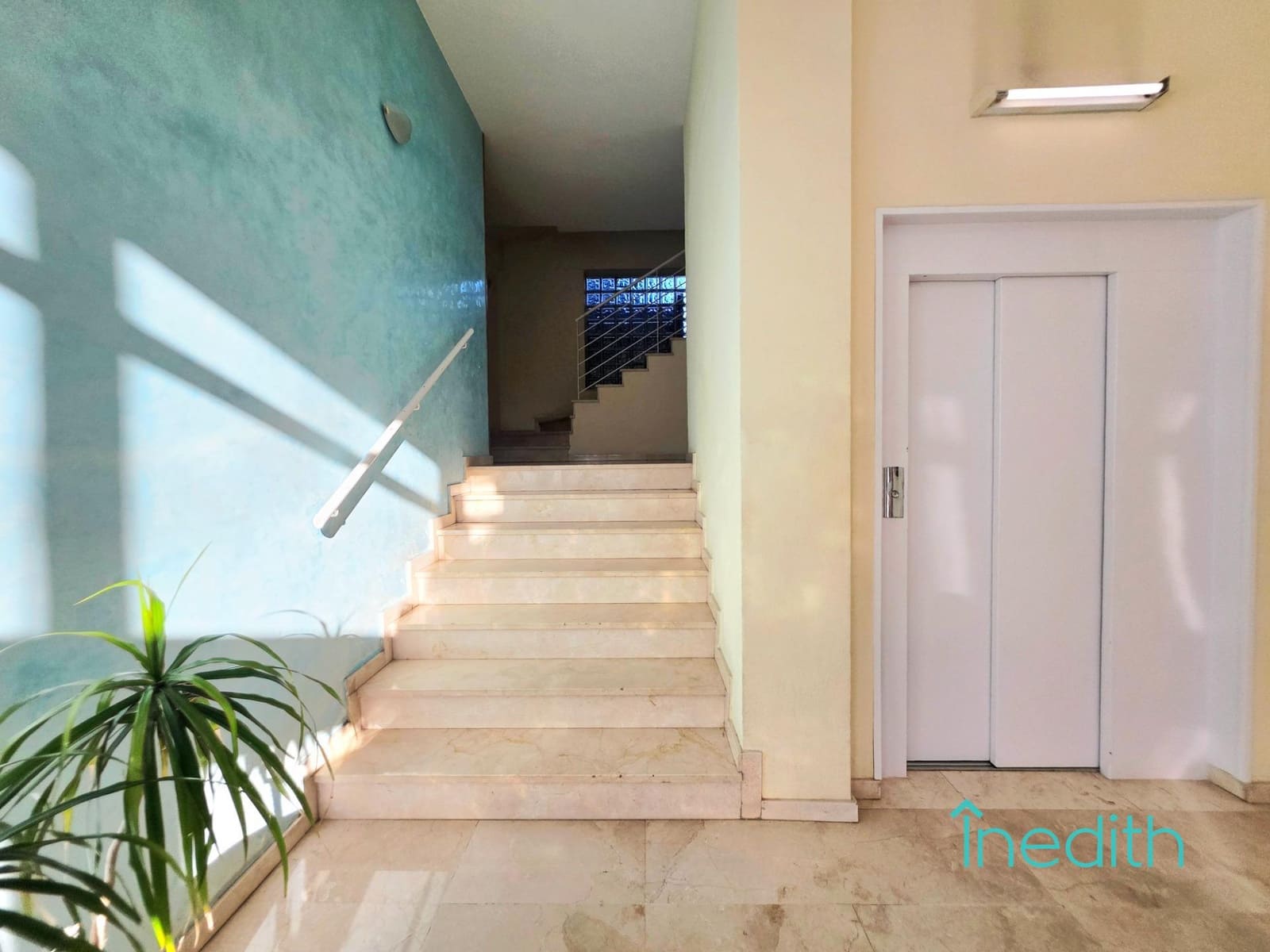 4 makuuhuone Asunto myytävänä paikassa Castelldefels mukana 
autotalli - 530 000 € (Ref: 9596339)