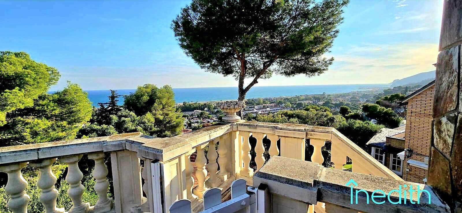 6 bedroom Villa for sale in Castelldefels with pool garage - € 1,725,000 (Ref: 9616026)