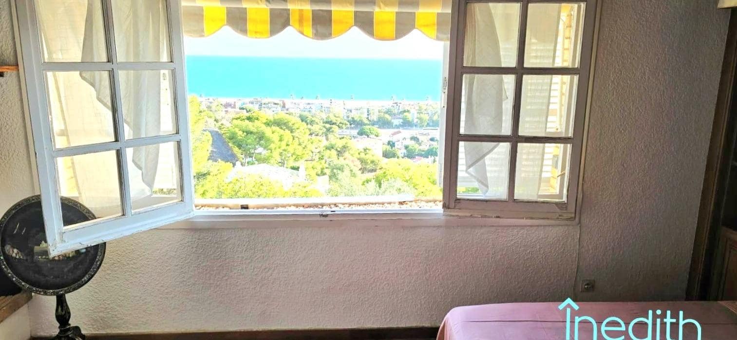 6 bedroom Villa for sale in Castelldefels with pool garage - € 1,725,000 (Ref: 9616026)