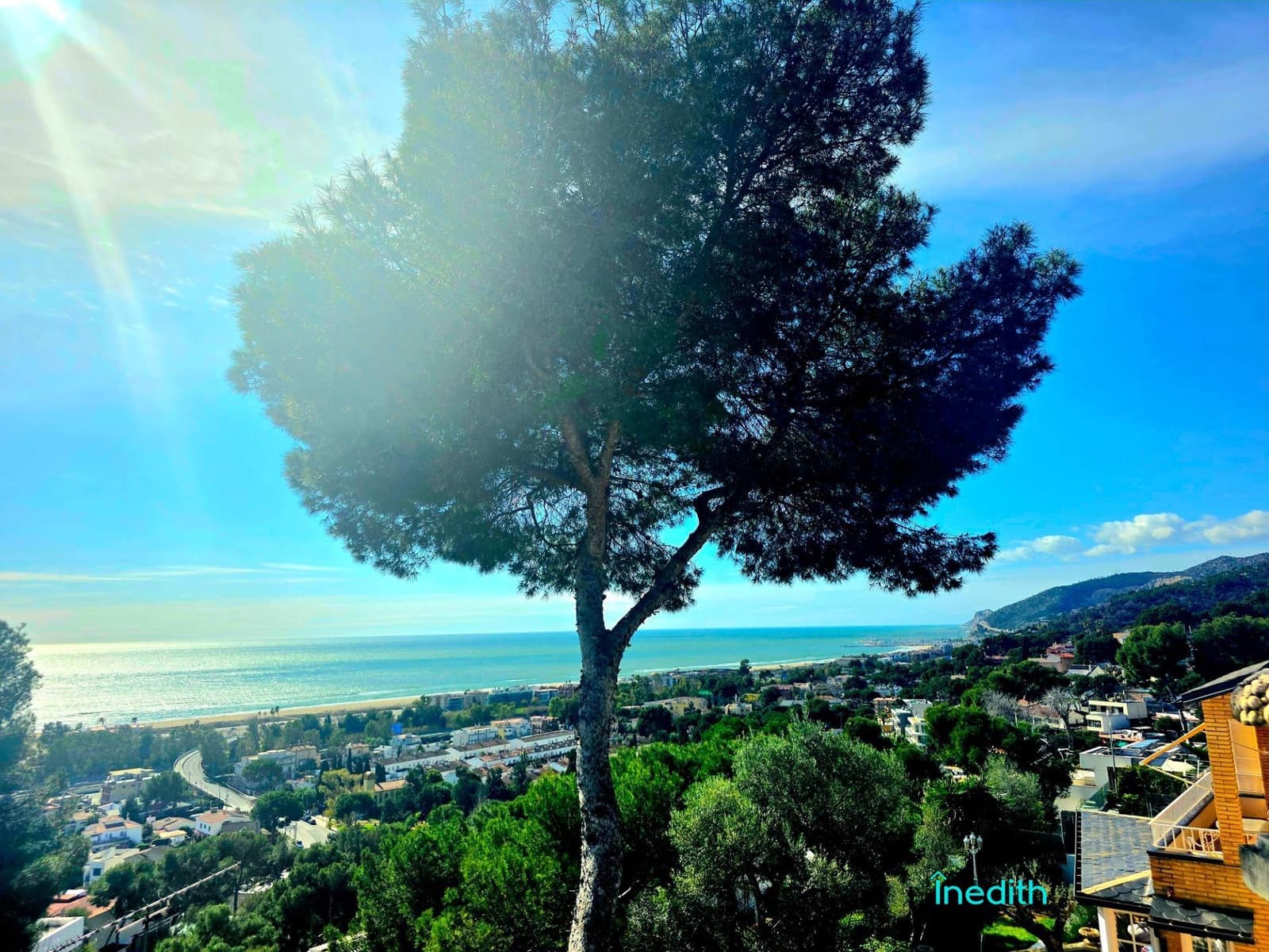 6 bedroom Villa for sale in Castelldefels with pool garage - € 1,725,000 (Ref: 9616026)