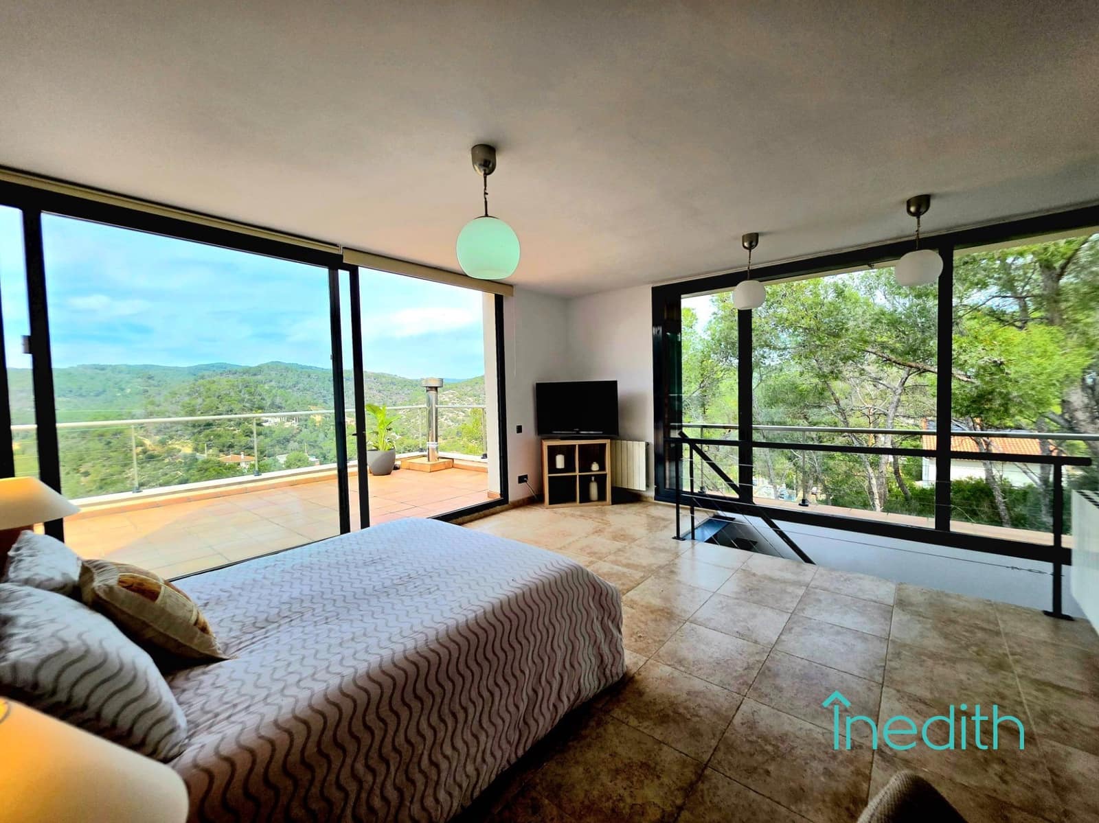 3 makuuhuone Huvila myytävänä paikassa Cubelles mukana 
autotalli - 395 000 € (Ref: 9648344)