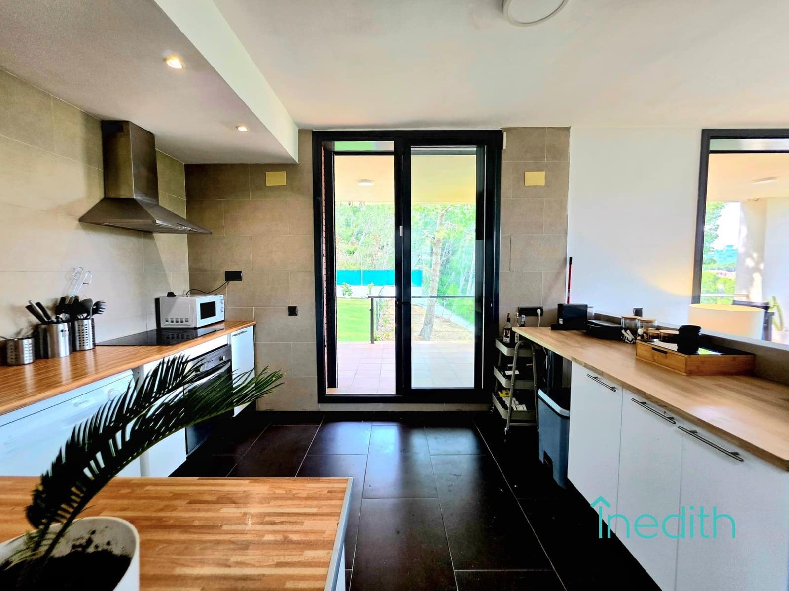 3 makuuhuone Huvila myytävänä paikassa Cubelles mukana 
autotalli - 395 000 € (Ref: 9648344)