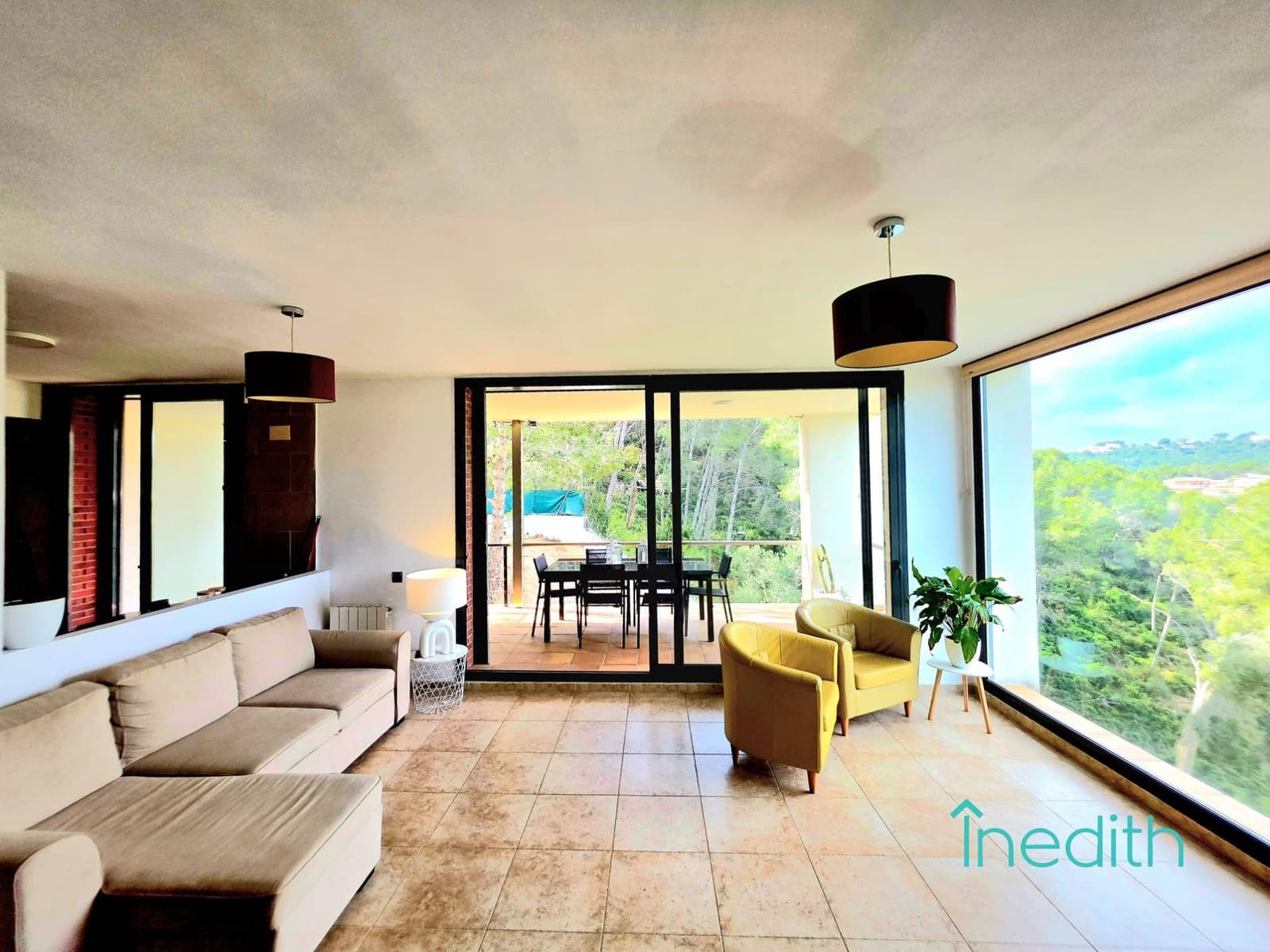 3 makuuhuone Huvila myytävänä paikassa Cubelles mukana 
autotalli - 395 000 € (Ref: 9648344)