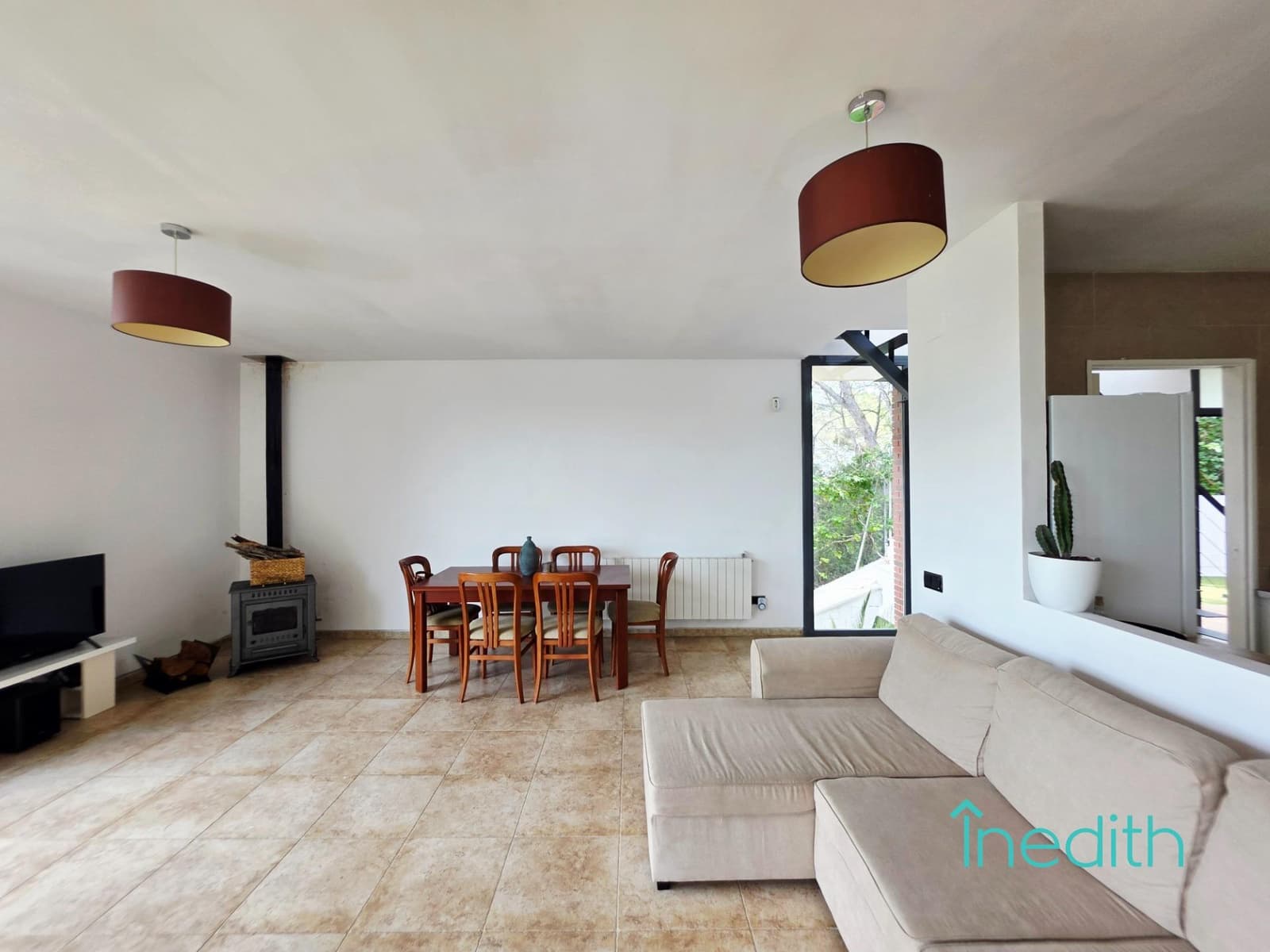 3 makuuhuone Huvila myytävänä paikassa Cubelles mukana 
autotalli - 395 000 € (Ref: 9648344)