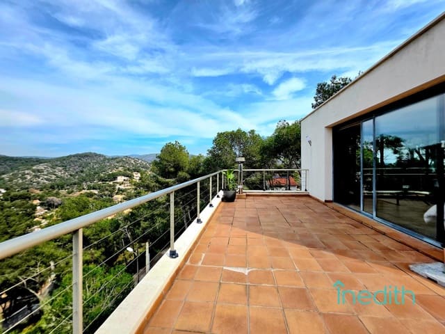 3 makuuhuone Huvila myytävänä paikassa Cubelles mukana 
autotalli - 395 000 € (Ref: 9648344)