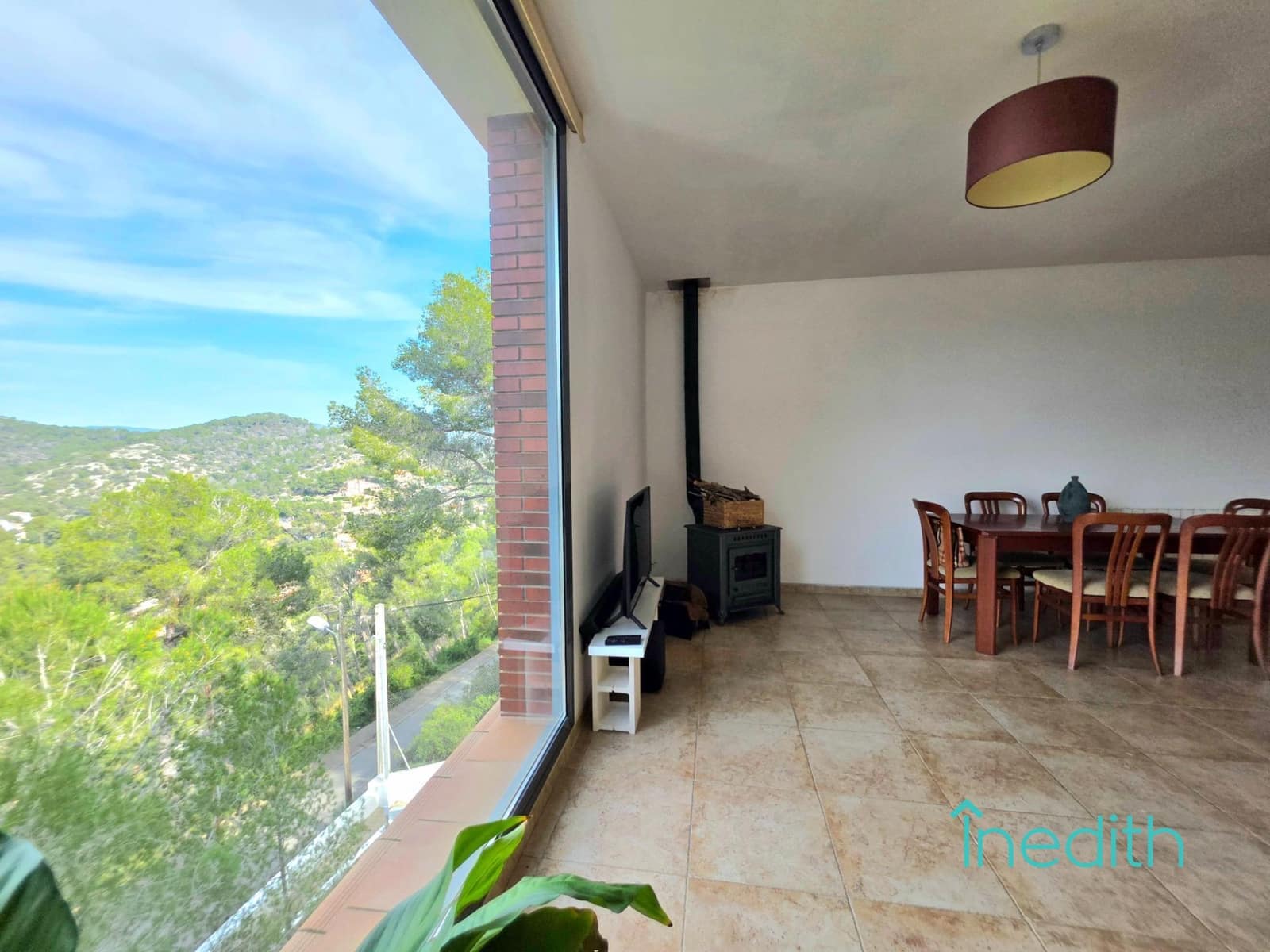 3 makuuhuone Huvila myytävänä paikassa Cubelles mukana 
autotalli - 395 000 € (Ref: 9648344)